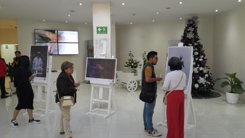 Una exposición fotográfica rinde homenaje a los personajes y oficios de Quito