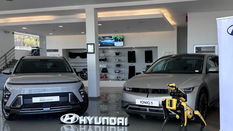 El robot Spot, de Hyundai, visitó el Ecuador