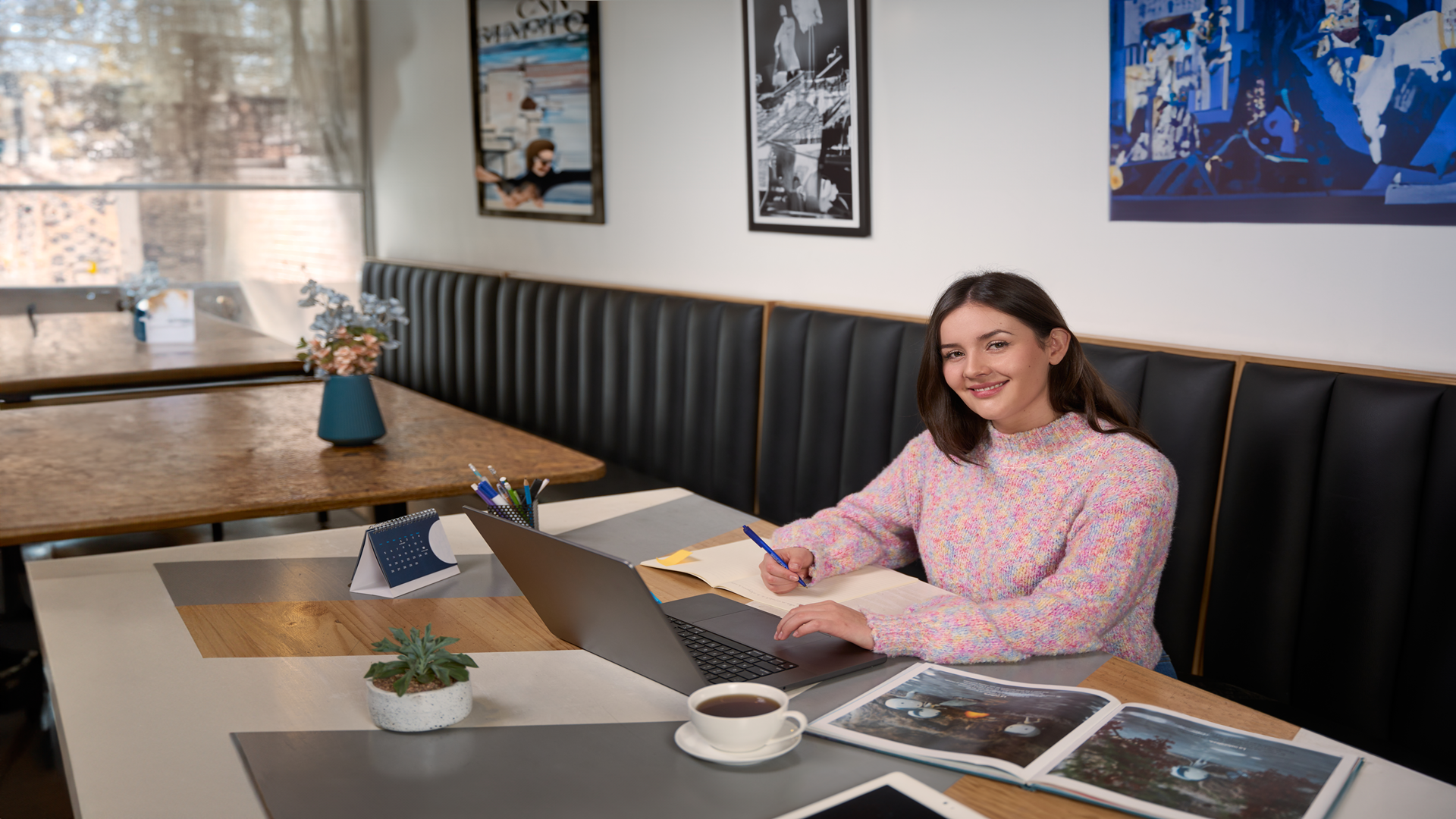 UNIR entregará 60 becas para mujeres ecuatorianas