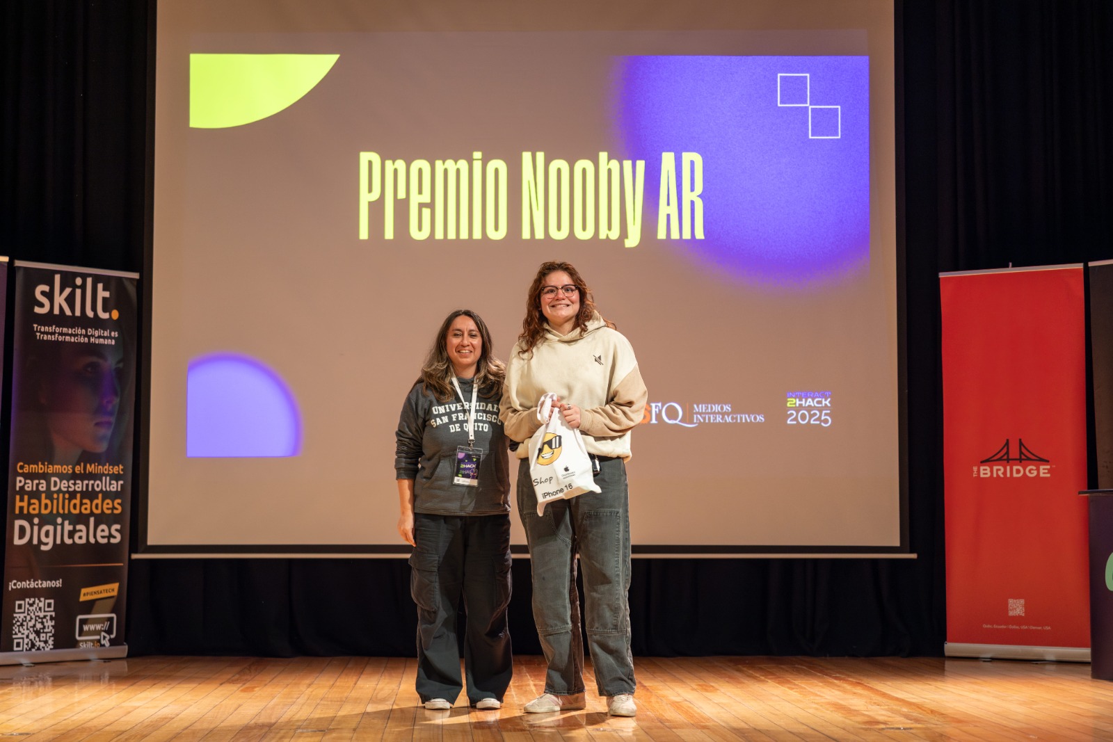 Interact2Hack 2025: el hackathon que impulsó el talento joven