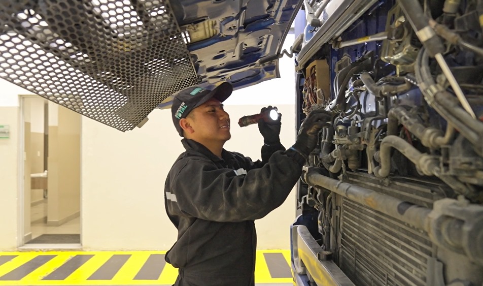 5 revisiones técnicas vehiculares clave que no debes pasar por alto