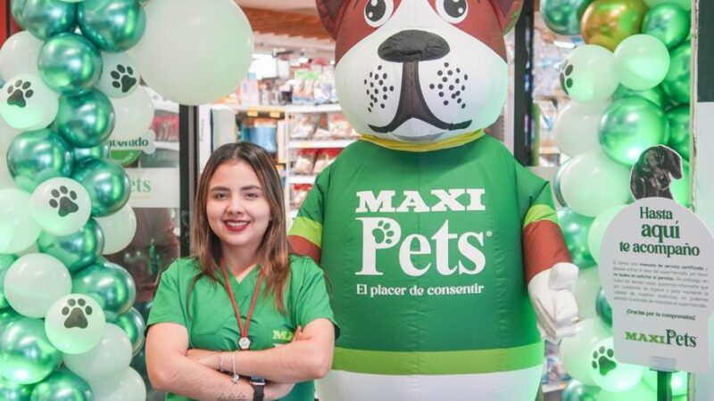 Maxipets abrió sus puertas en el Centro Comercial El Bosque