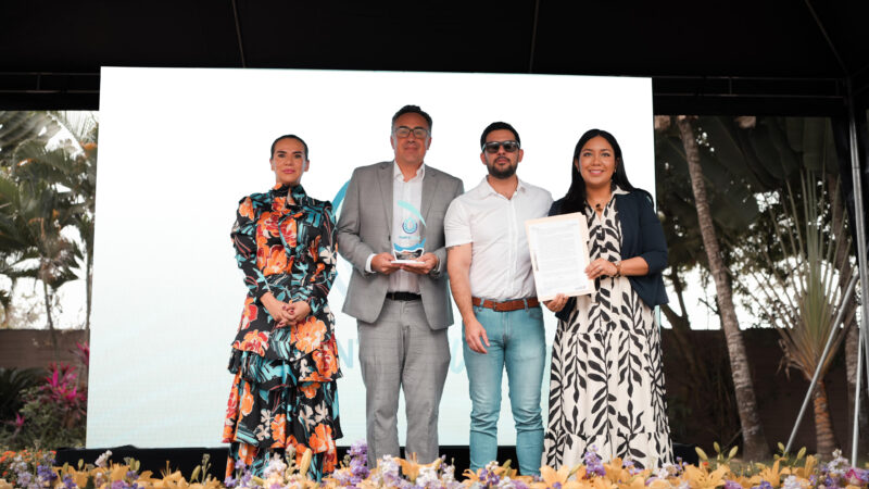 Arca Continental recibe el reconocimiento Punto Azul