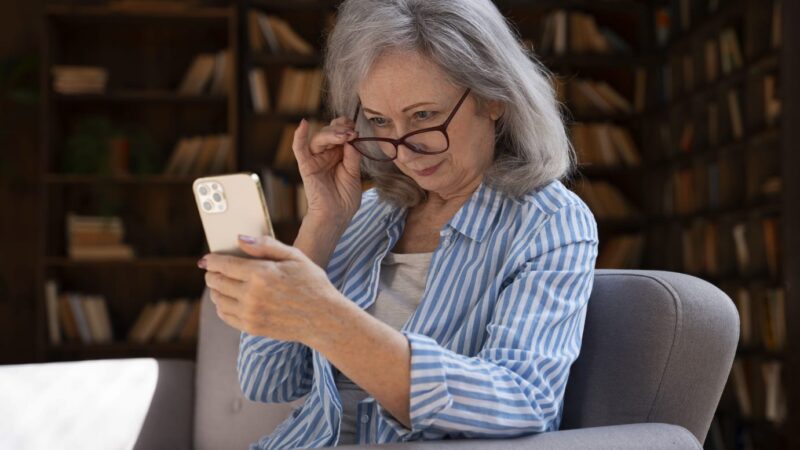 ¿Cómo prevenir las estafas digitales en los adultos mayores?