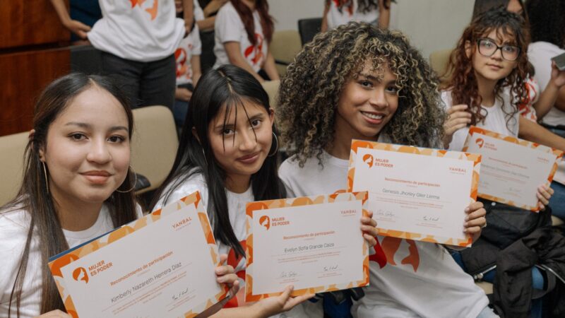 Mujer es poder: 156 mujeres fortalecieron su autoestima