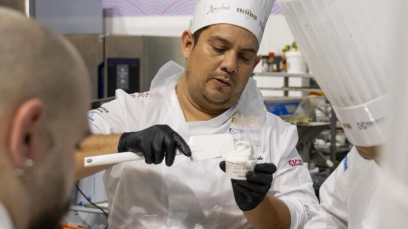 Marco Andrade llevó la identidad manabita hasta Italia