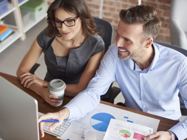 ¿Amigos o socios? información financiera clara protege la amistad y el negocio