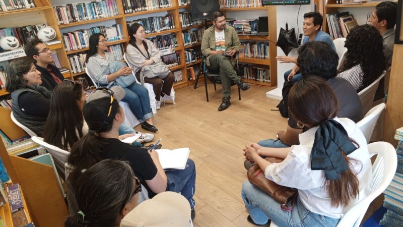 El auge de los clubes de lectura y su impacto en la comunidad