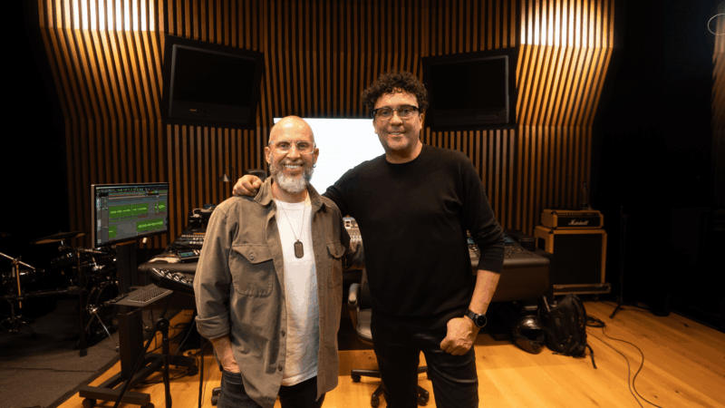 Sergio Sacoto y Andrés Cepeda reinventan el clásico Dicen