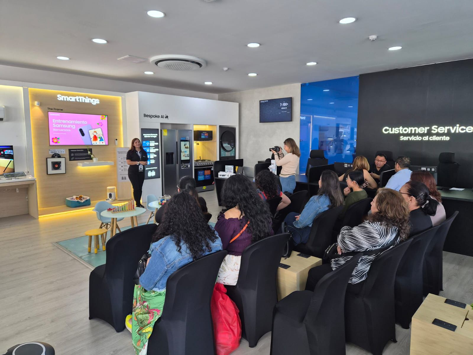 Samsung realizó un taller de IA con experiencia práctica