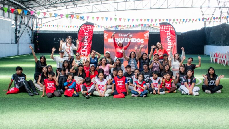 El fútbol unió a las familias del programa Mujeres Confeccionistas de Deprati
