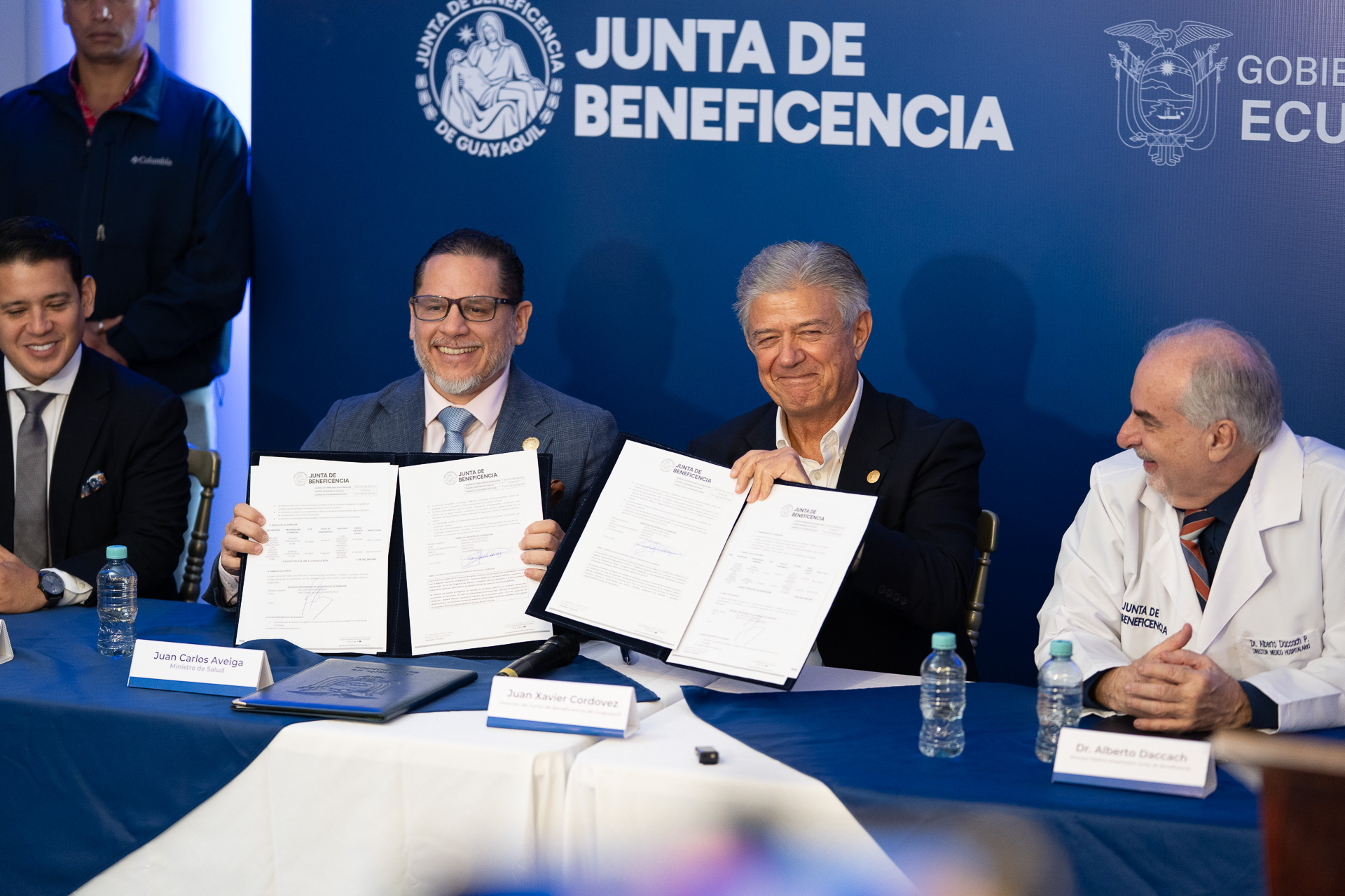 La Junta de Beneficencia de Guayaquil dona 300.000 vacunas contra el VPH