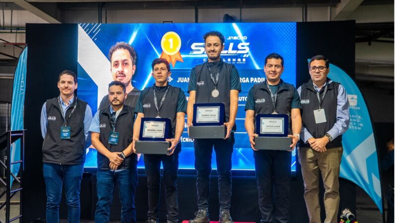 OMODA & JAECOO premió al mejor técnico de posventa de Ecuador